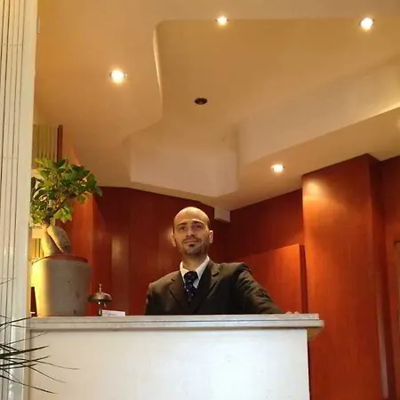 Indicatore Hotel 2*