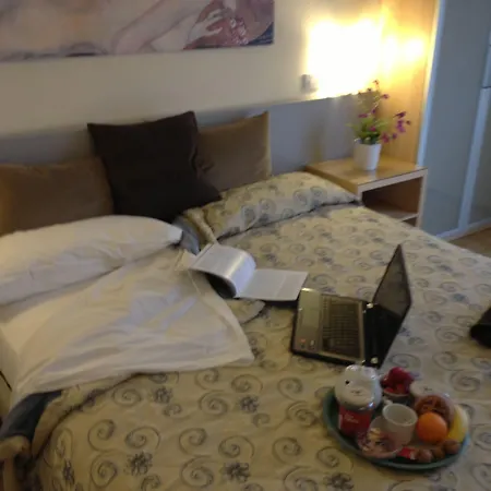 Indicatore Hotel 2*