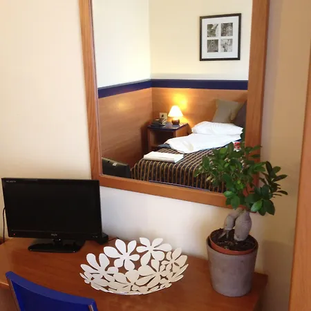 Hotel Indicatore 2*