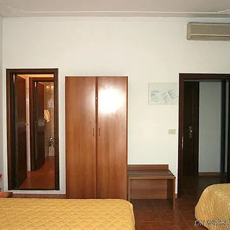 Indicatore Hotel 2*